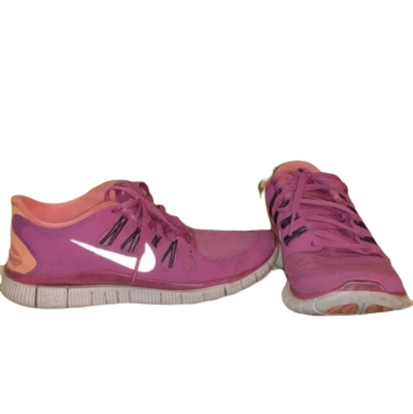 Nike Shoes - ⚠️3/$15⚠️ Nike sneakers